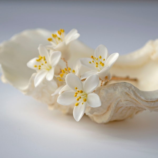 Orange blossom bobby pins, orange blossom headpiece, tropical hair flower, white flower hair pin, bridal bobby pin, bridal floral hair pins