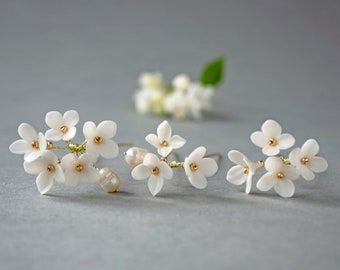 Flower hair pins, Bridal hair pin, Set of hair pins, White flowers pin, bridal headpiece Flower girl pin Bridesmaid  pin Floral wedding clip