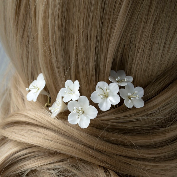 Pics à cheveux mariée, Piques cheveux fleurs blanches, Epingles demoiselle d'honneur, Piques coiffure mariage, Piques à chignon Paris