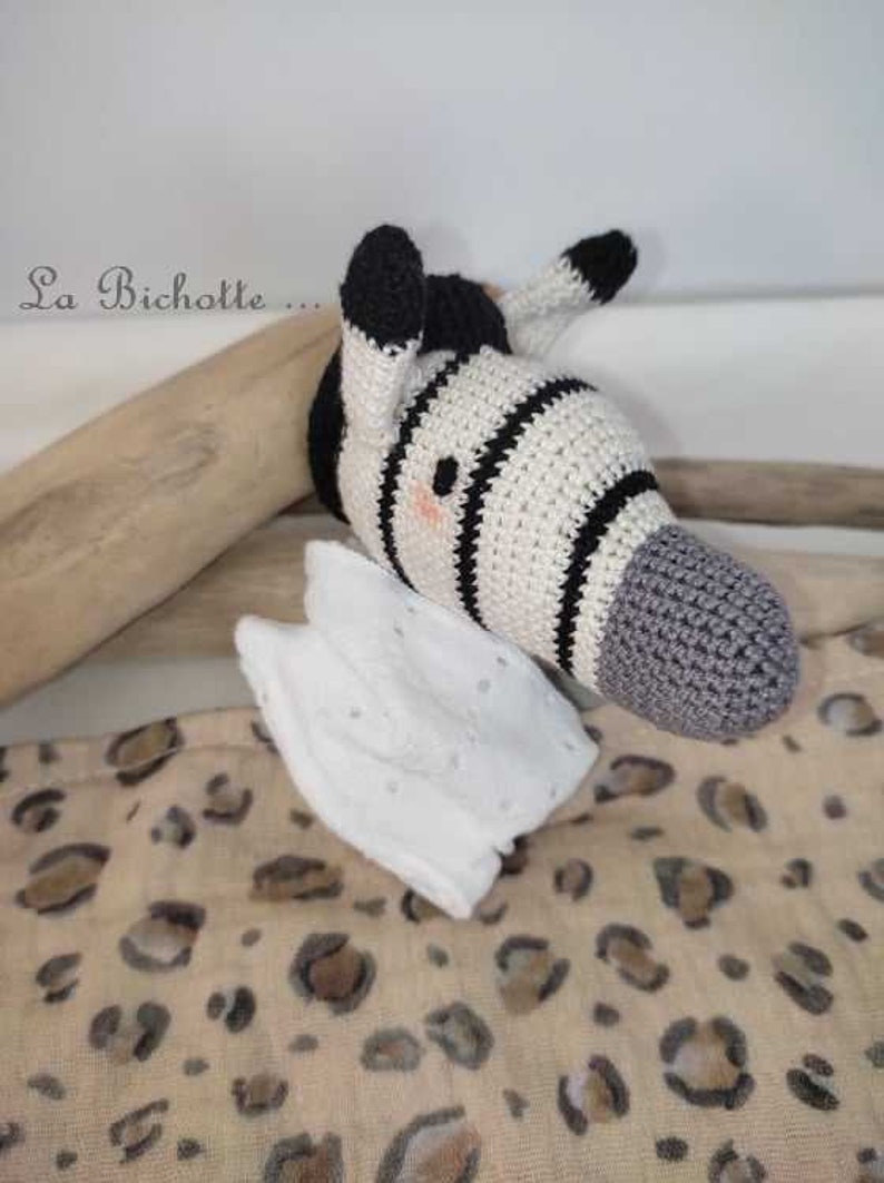 Doudou amigurumi zèbre lange léopard image 3