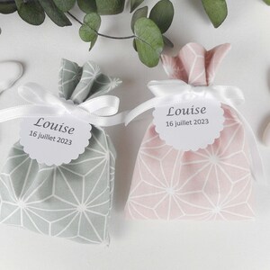124 o 55 scatole di caramelle verde celadon o rosa cipria con stelle asanoha, nastro bianco, etichetta di carta personalizzata, battesimo, borsa