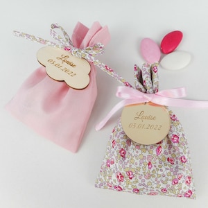 Lot 2 ballotins à dragées Liberty Eloïse rose , avec ou sans médaillon personnalisé , sachet , baptême , mariage , cadeau , communion