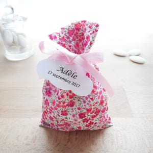 Liberty Phoebe pink candy ballotin, light pink satin ribbon, personalized paper label, guest gift, girl&#39;s baptism, wedding