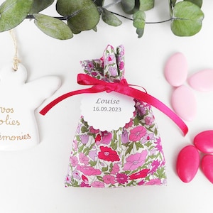 5 Bonbonschachteln Liberty Poppy Forest, karmesinrot, pinkes Band, personalisiertes Papieretikett, Tauftüte Mädchen, Hochzeit