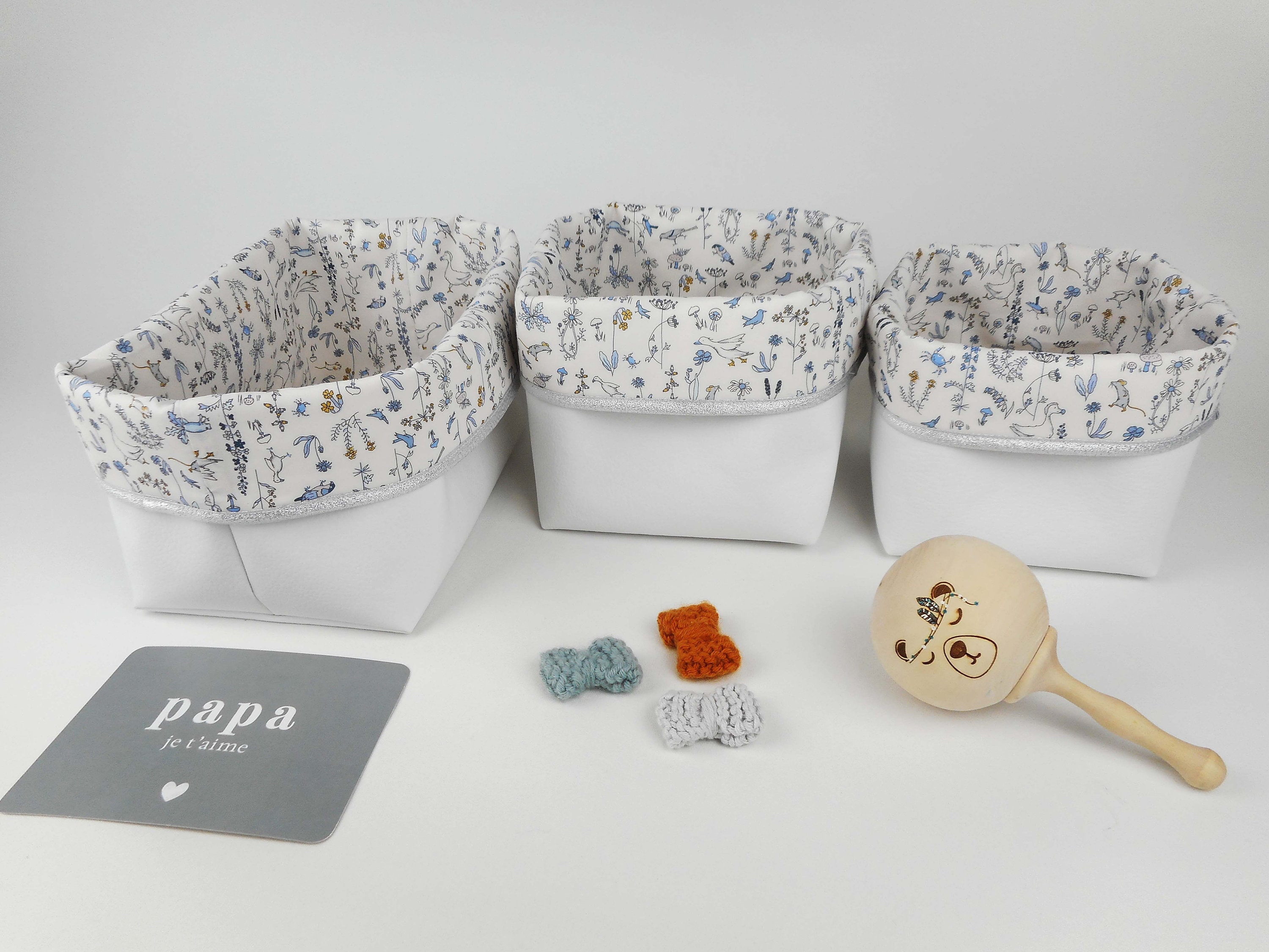 Lot 3 Paniers de Rangement, Petit Moyen Rectangle, Liberty Theo Blue Dust ou Rose, Simili Blanc, Bor