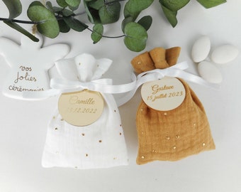 Camel or white double gauze candy bag with golden polka dots or other white ribbon, wooden or plexiglass labels, baptism, pouch, ballotin