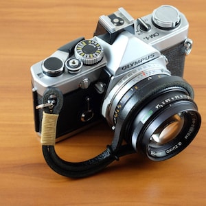 Black Leather Camera Wrist Strap, Buffalo Leather Strap, Leather Camera Wrist Strap, Handmade Camera Strap, Vintage Camera Strap