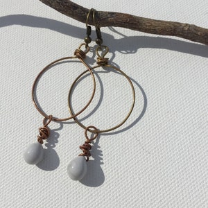 Pearl gray and bronze earrings