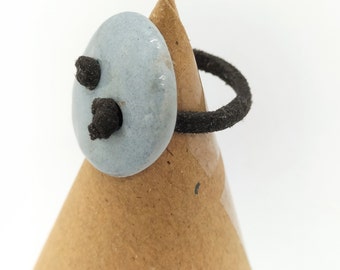 Blue enameled ceramic button ring