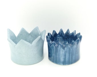 Set of 2 small decorative earthenware crowns