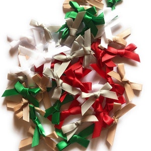 50 x Noeuds en Ruban Satin 7mm  Couleurs Noël  / Embellissement en Ruban