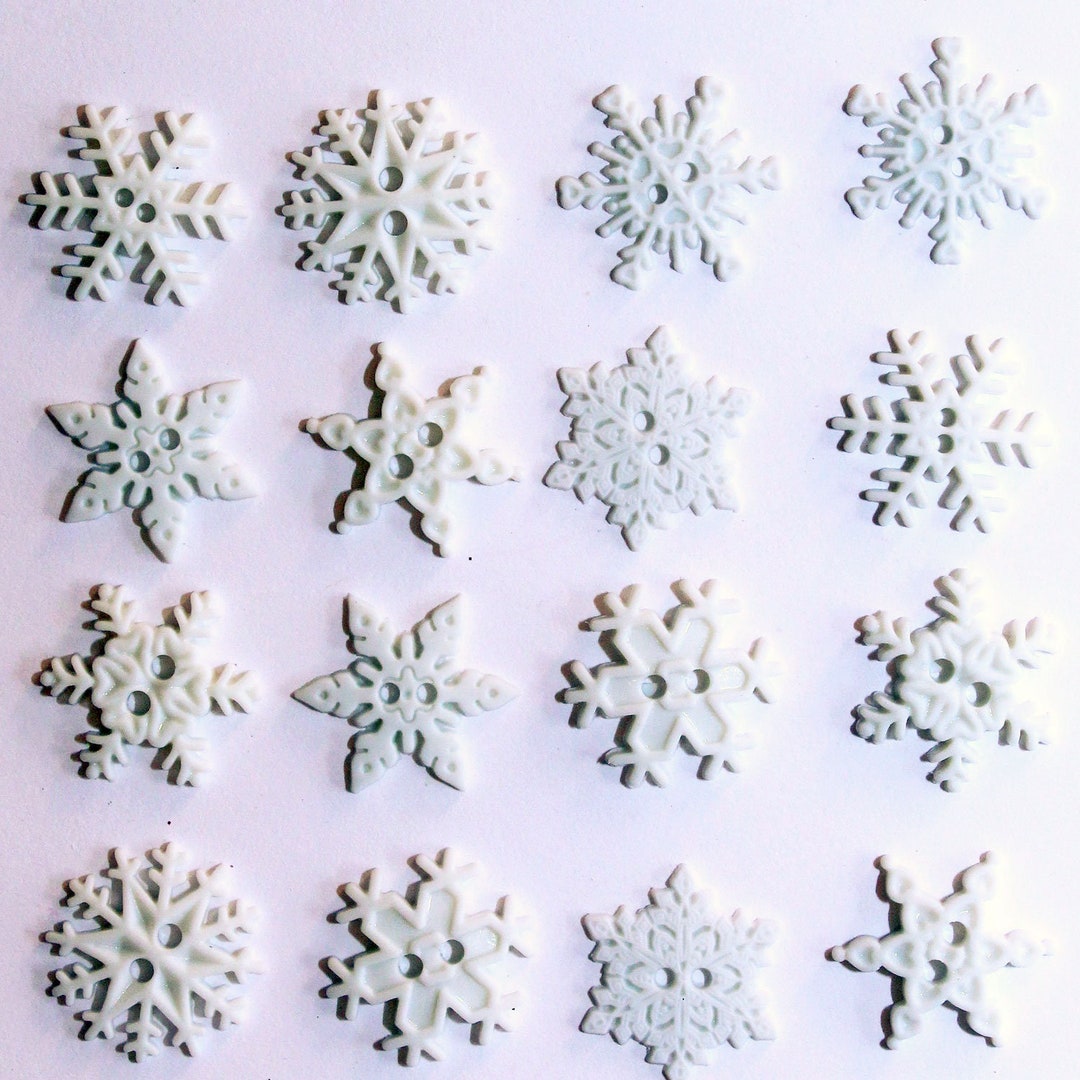 Dress It up Buttons : Christmas Collection Snowflakes Sew Thru ...