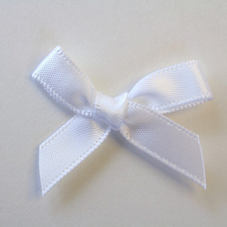 25 x 7mm satin ribbon knotswhite color/satin knot/Ribbon Etsy
