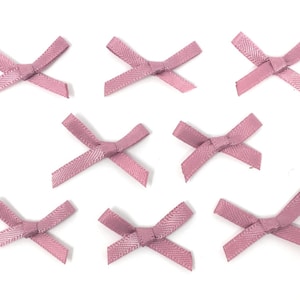 25 x Noeuds en Ruban Satin 3mm - Couleur Rose Vieux Embellissement en Ruban pour Couture Scrapbooking Décoration Customisation