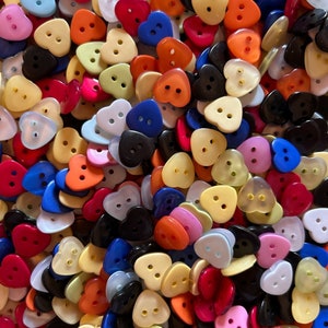 Lot of 150 X Heart or Flower Sewing / Craft Buttons Mixed Colours image 6