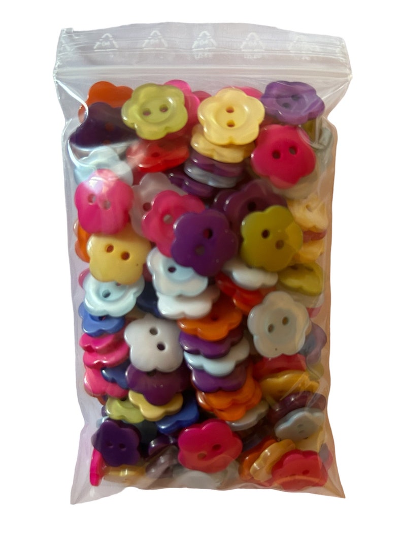 Lot de 150 boutons de couture / d'artisanat en forme de Coeur ou de Fleur Couleurs mixtes image 9