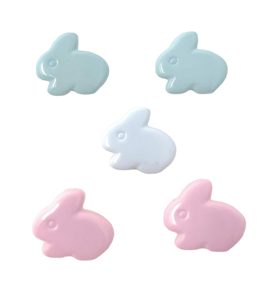 Shanked Button - White Bunny Rabbit: 13mm Shanked Button - White Bunny Rabbit: 13mm