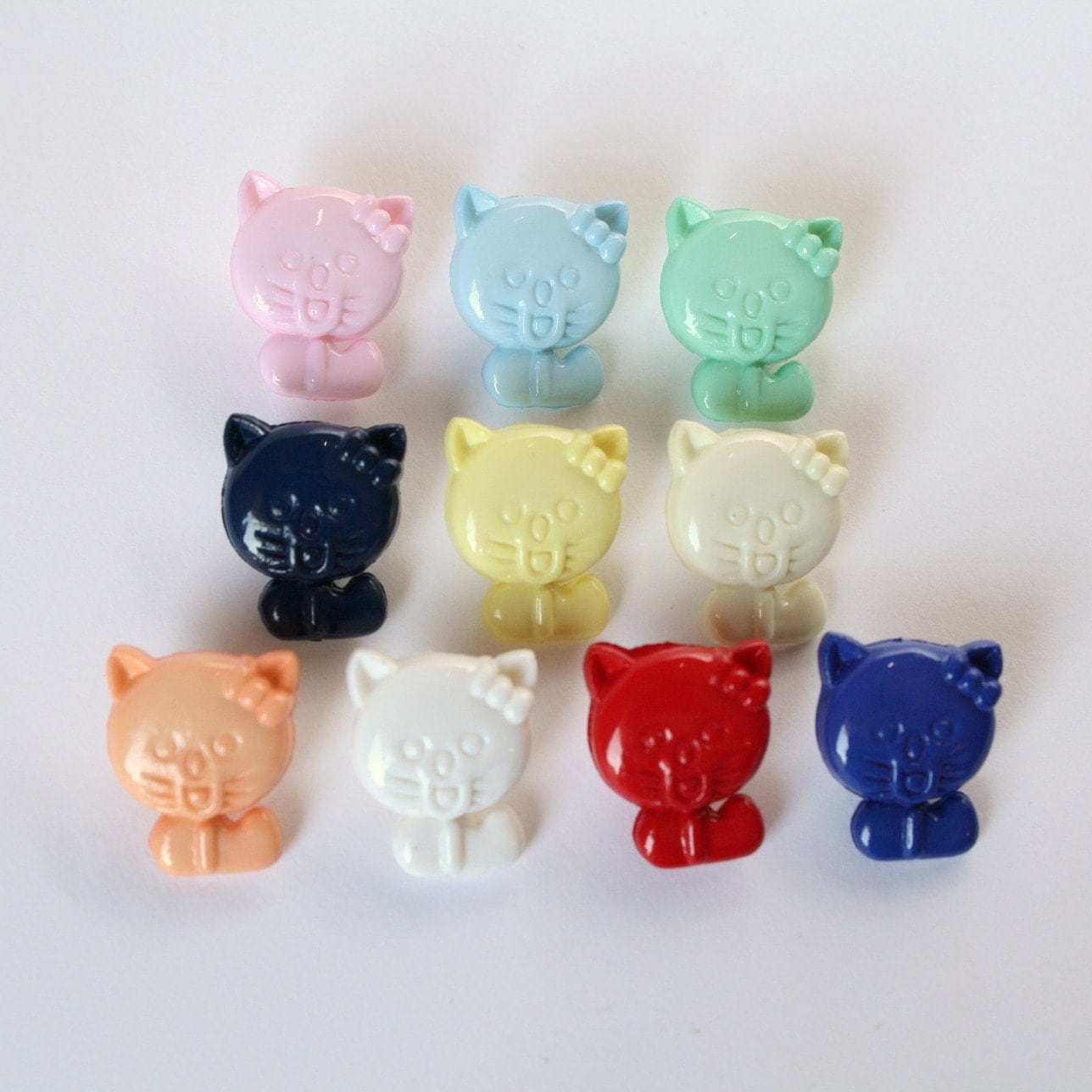 6 Boutons Fantaisie Chat 14 Mm - Acrylique, Pour Layette Et Couture, Couleur Au Choix, Neufs