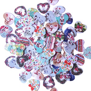 Wooden Christmas Button - Printed Heart Shape - Christmas Theme / Set of 10 Fancy Button For Scrapbooking and Decoration Customization