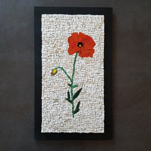 Tableau coquelicot mosaique verre artisanal Albertini® et pierre naturelle travertin sur support bois image 1