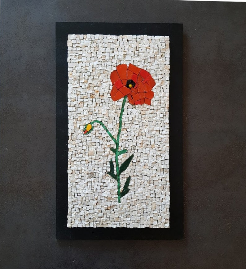 Tableau coquelicot mosaique verre artisanal Albertini® et pierre naturelle travertin sur support bois image 1