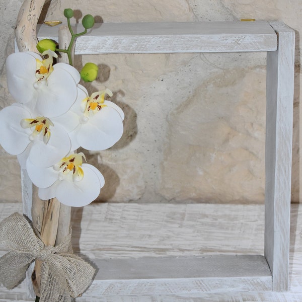 Etagère bois-bois flotté et Orchidées blanches