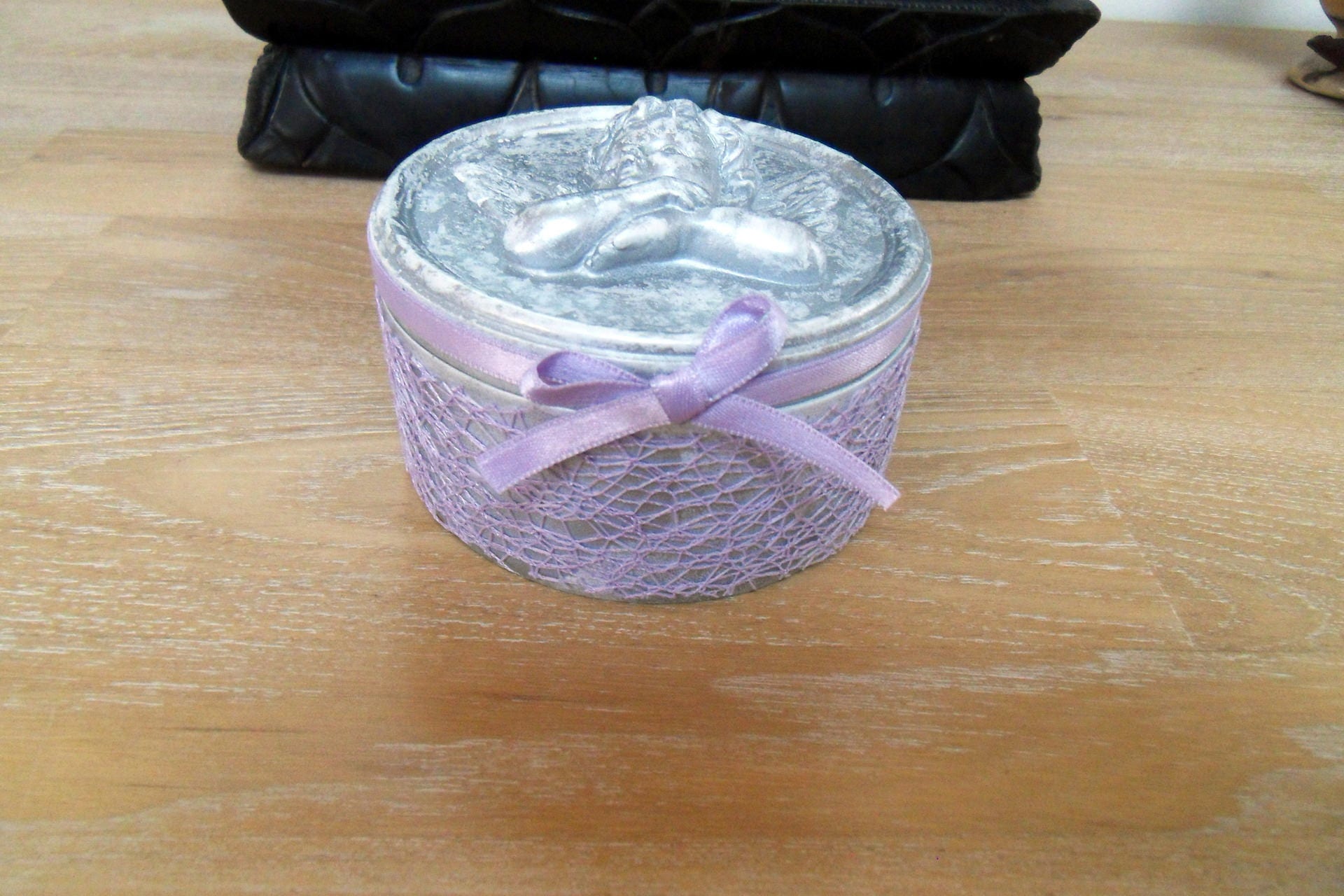 Boîte à Bijoux Ange 1, Gris Argenté et Mauve