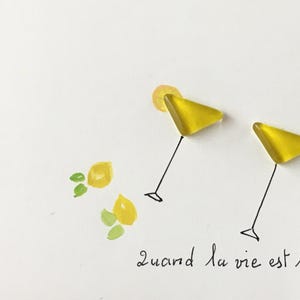 Carte artisanale réalisée à la main avec pierres et aquarelle