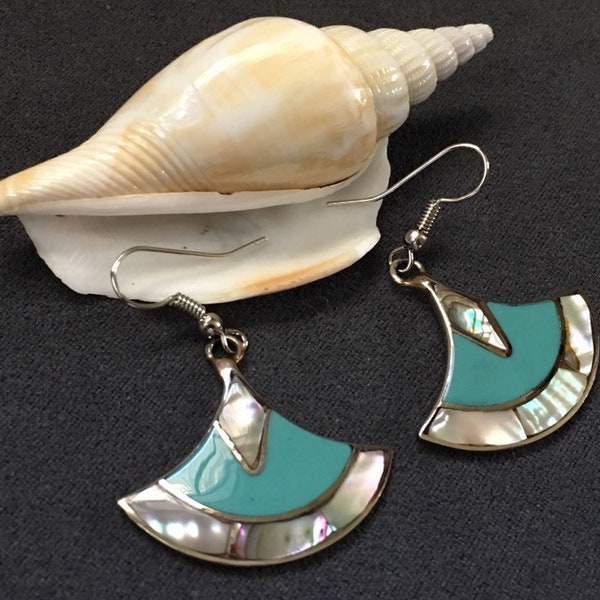 Boucles d'oreilles dague demi-lune émail turquoise+nacre abalone/paua shell earring,arete de concha,cadeau Noël,couteau de sacrifice aztèque