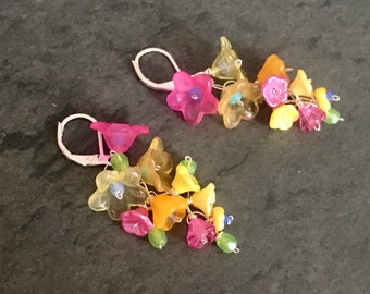 Boucles d’oreilles,jonquille printemps,cluster earrings,jaune rose argent 925,fleurs,lucite,cadeau fête mère,surcyclé,upcyclé artisanal