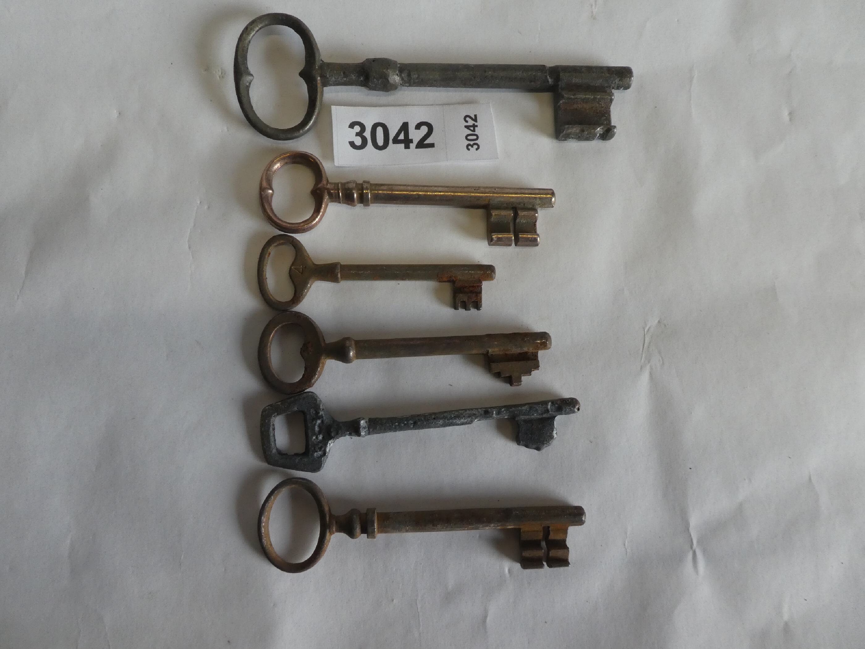 Vieilles Clés Rouillées Ref 3043, 3044, 3045, 3046, 3047, 34048, 3049.