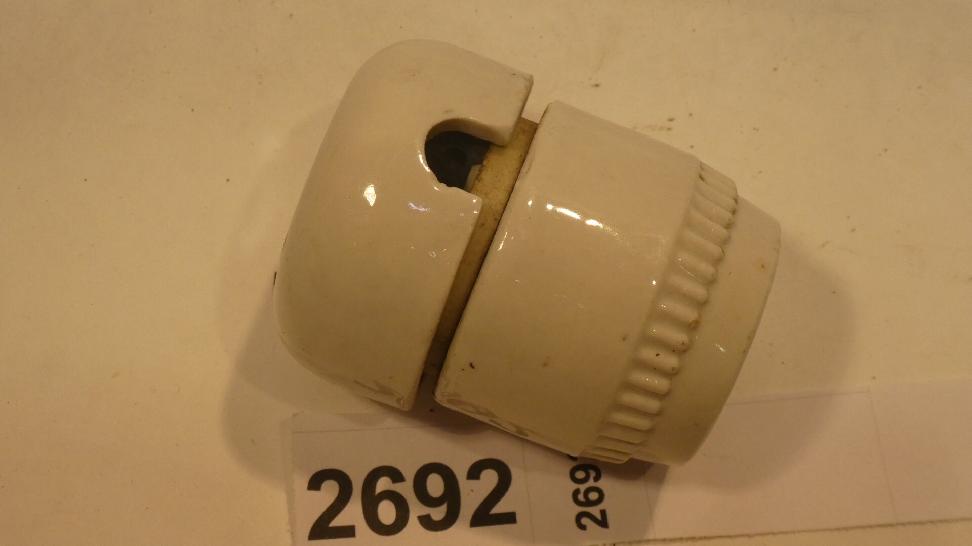 Douille Porcelaine, Ref 2692.