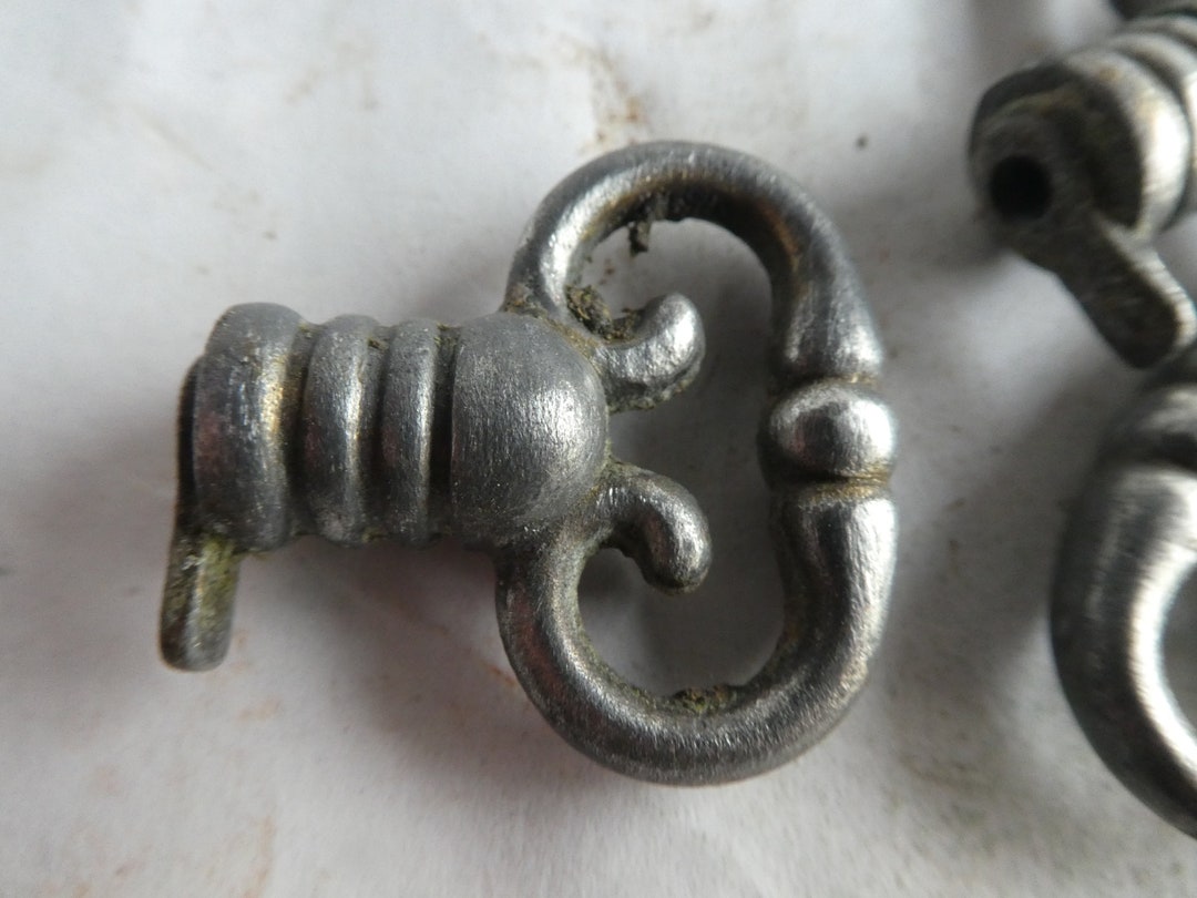 2391 Set of 6 Fake Keys Etsy