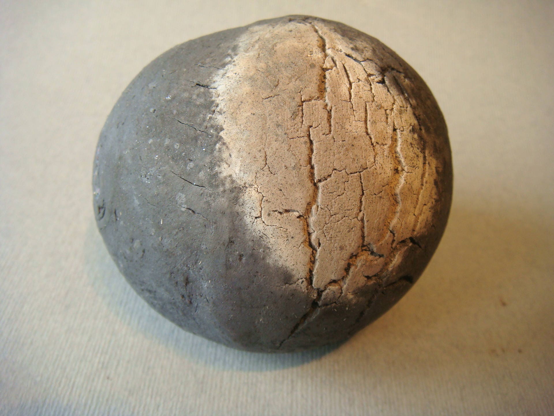 2559 Boule en Céramique Raku