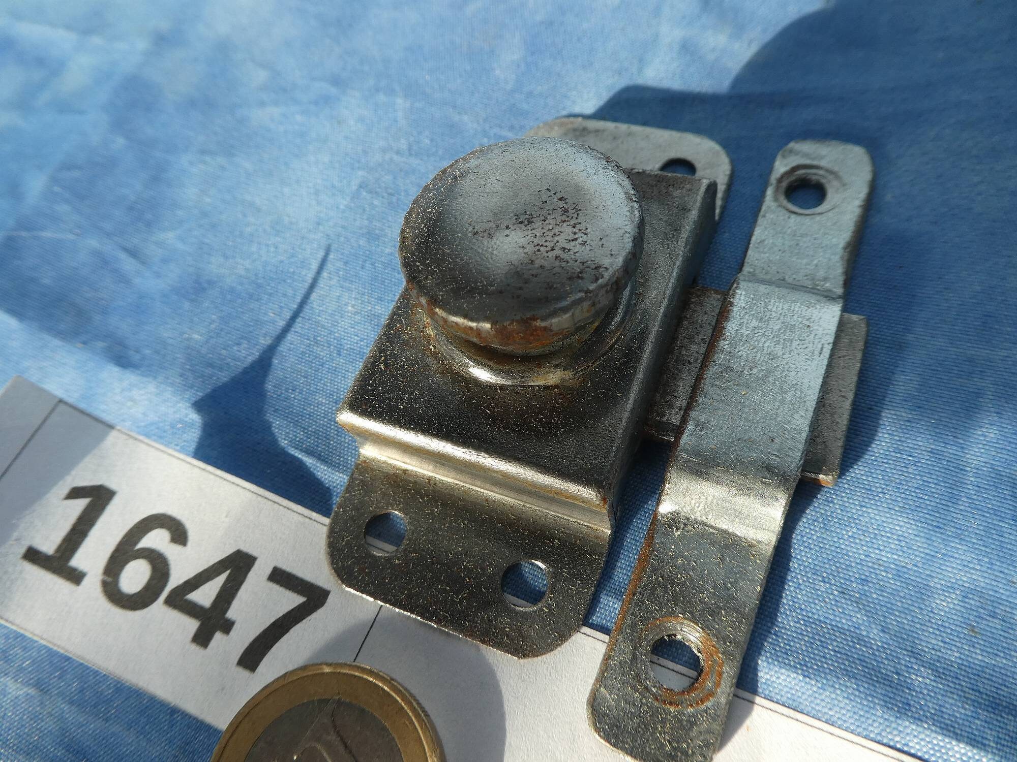 1648 Verrou , Loquets 1648 1647, 1675, 2220, 2333, 2334, 2335, 2336, 2337,