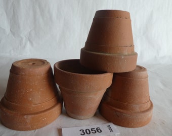 3056 Antique terracotta pot & ref: 3057, 3060, 3061.