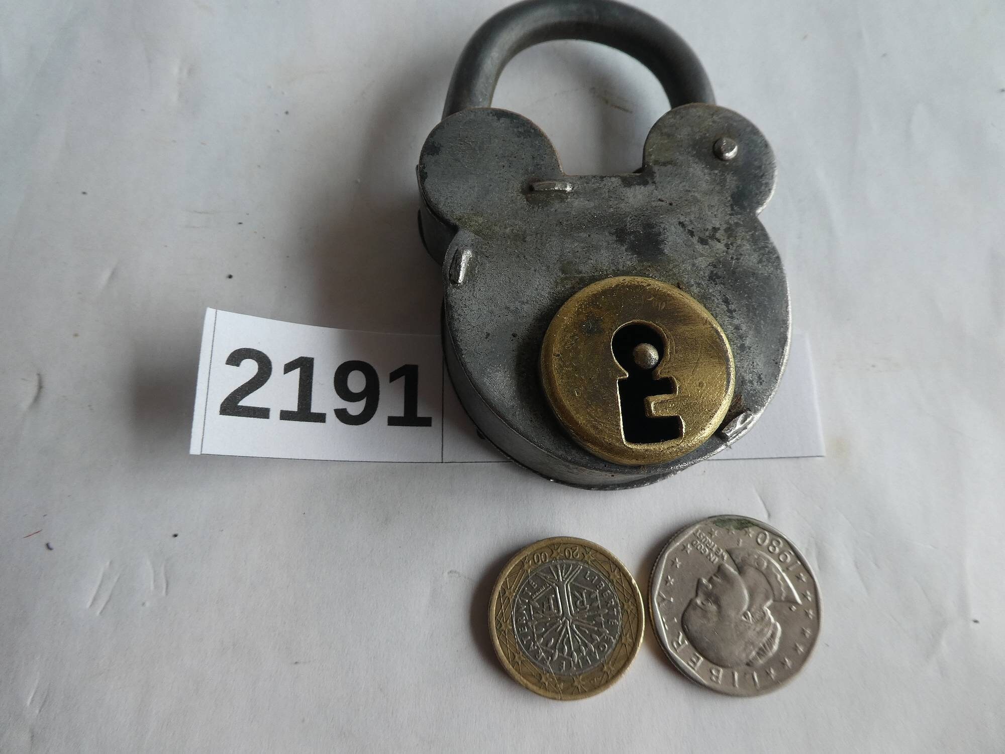 Vieux Cadenas Sans Clé Ref 2191, 2192.