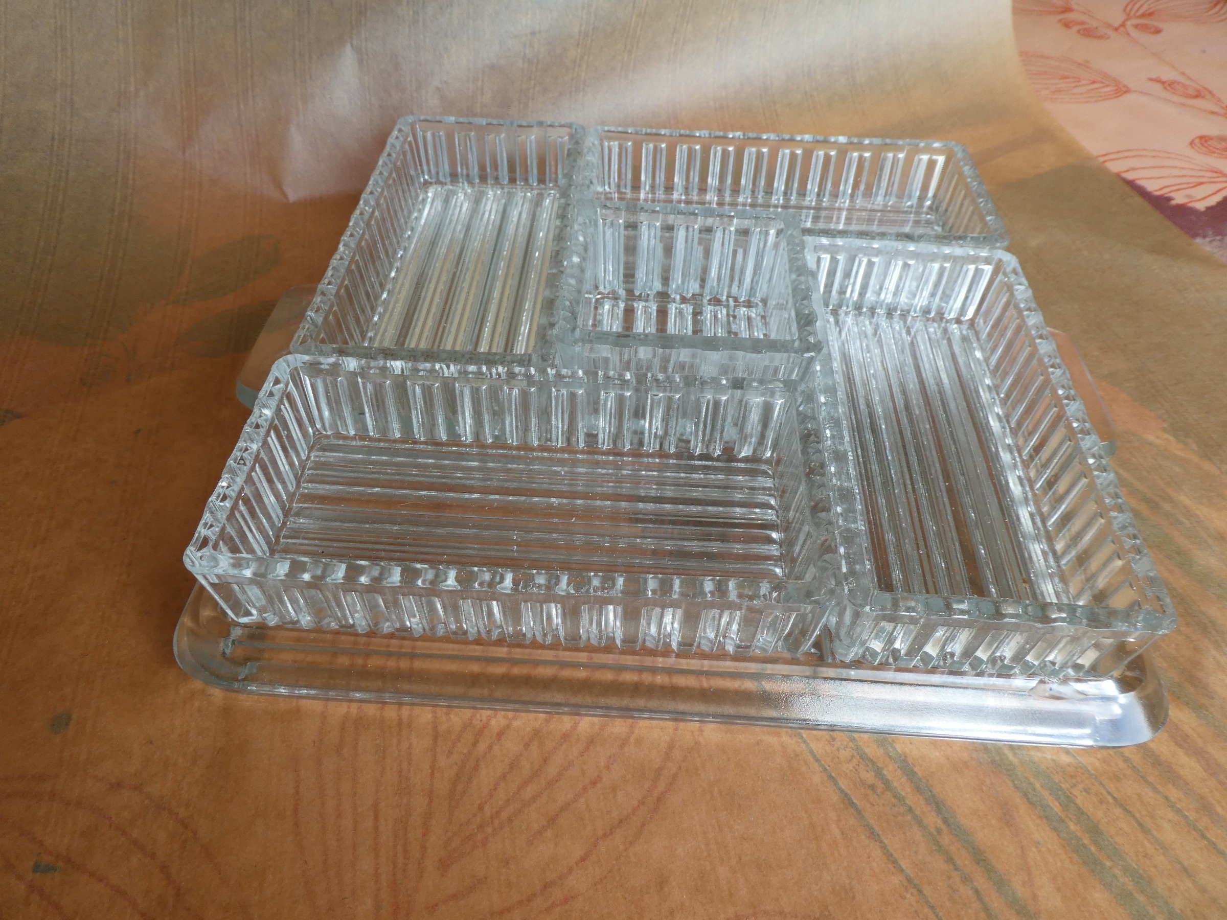 1003 Plateau de 5 Raviers en Verre Art Déco