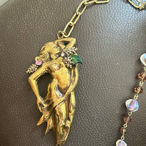 Collier vintage décalé art nouveau la sirène image 2