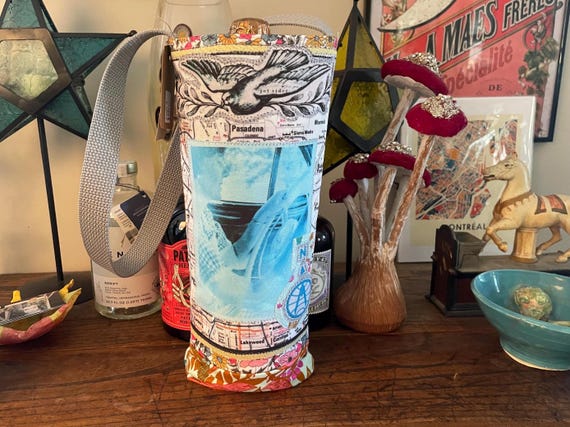 Insulated Wine Tote - Water Bottle Carrier  Vintage-Inspired, Eco-Friendly Gift, Recycled Wine Bag for Picnics, Travel & Gatherings IWT3