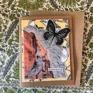 Cartão de mídia mista feito à mão com tecido reciclado e foto vintage - em branco por dentro - Cartão de felicitações ecológico FC 10