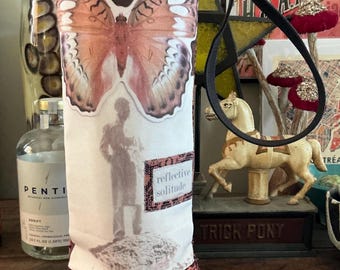 Insulated Wine Tote, Water Bottle Carrier – Retro Nostalgic Design, Eco-Friendly Gift, Recycled Fabric Wine Bag, Picnic & Travel IWT 17