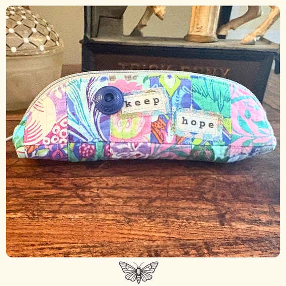 Handmade Quilted Eyeglass Case – Zippered Fabric Pouch, Vintage Button, Patchwork