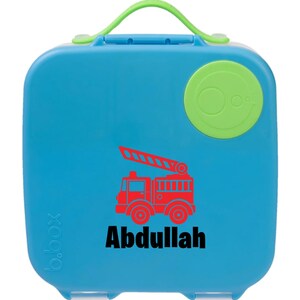 Adesivo de vinil com nome personalizado para caminhão de bombeiros, decalque à prova d&#39;água para meninos, lancheira, garrafa, jarra, iPad, caminhão de bombeiros