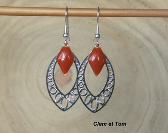 Boucles d'oreilles gouttes orientales, losanges, sequins émaillés, bijou fin romantique.