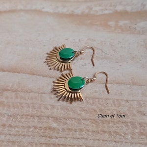 Sun earrings, gold, colors, sun rays, stainless steel, enameled sequins. Green