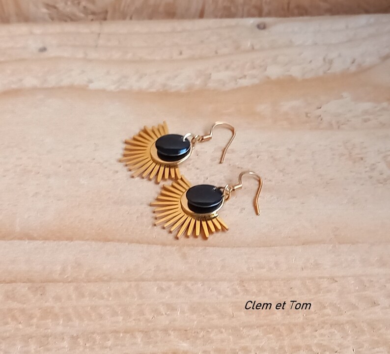 Sun earrings, gold, colors, sun rays, stainless steel, enameled sequins. Black