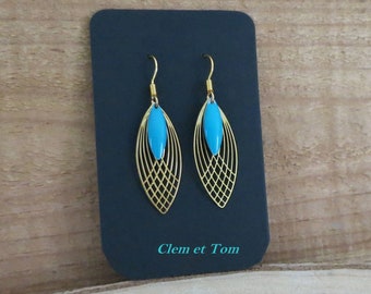 Gold earrings, thin and light, drops, green, white, red, blue, black, clips, hooks or sleepers.