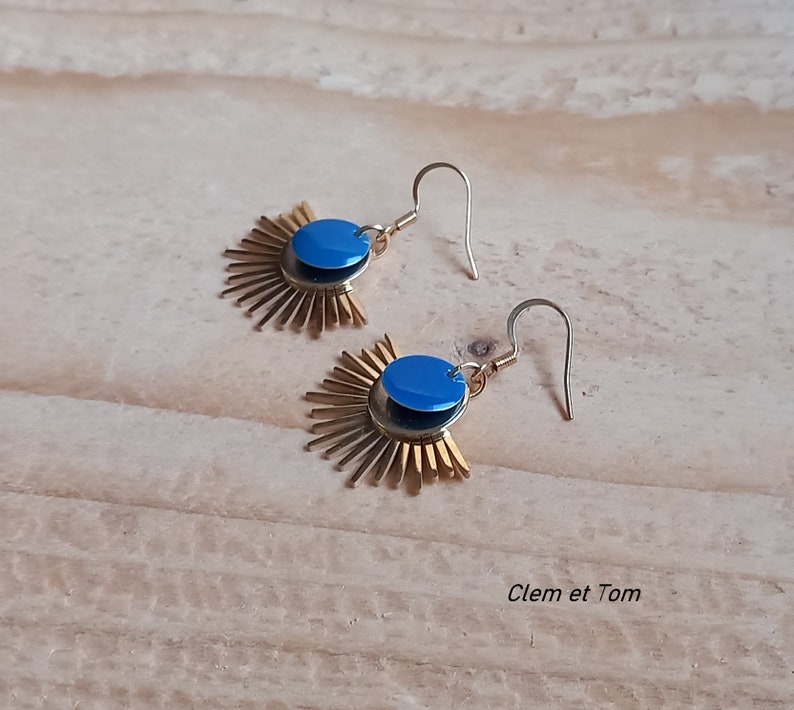 Sun earrings, gold, colors, sun rays, stainless steel, enameled sequins. Blue