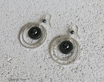 Boucles d'oreilles créoles noires, anneaux argentés acier inoxydable, pierre hématite naturelle